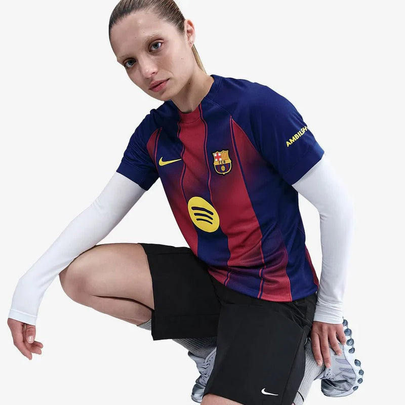 Camisa Barcelona Nike 2025/26 - (Feminina)