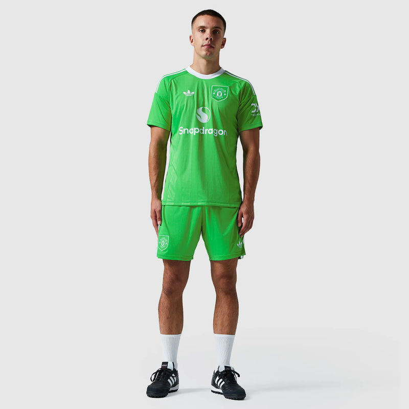 Shorts adidas Manchester United 2025/26 III Goleiro