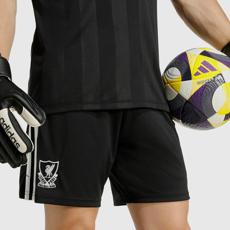 Shorts Adidas Liverpool 2025/26 III Goleiro